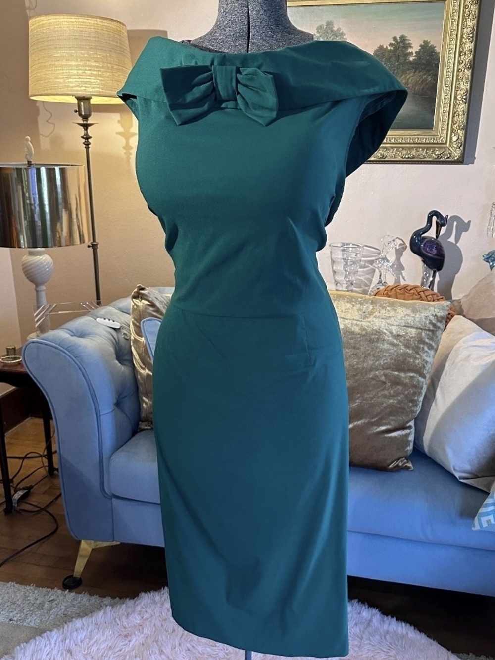 Barbie Emerald Bow-Detail Midi Dress - Picture 2 of 9